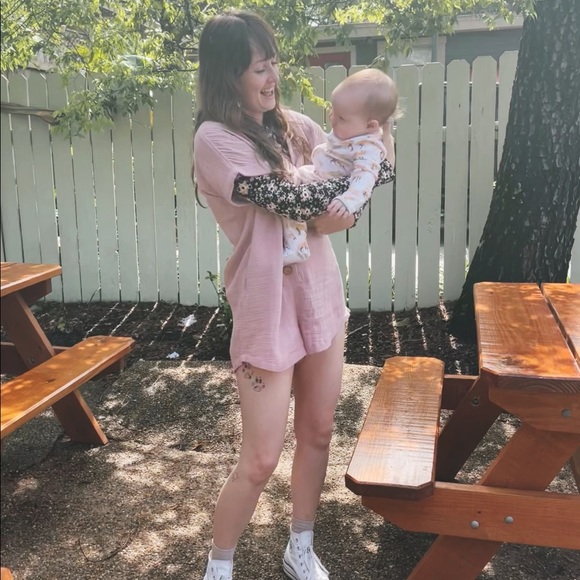 Meet your Posher, Abigail - Picture 2 of 10